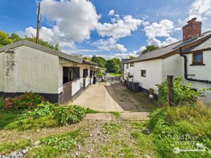 Stables- click for photo gallery